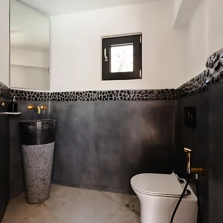 Villa Sorriso - Beach House, Seaview, Pool Villa