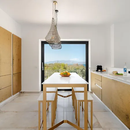 Villa Sorriso - Beach House, Seaview, Pool 빌라